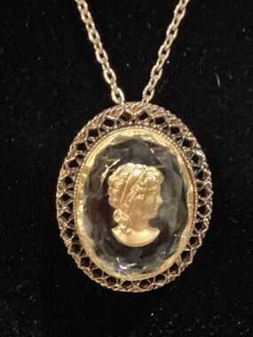 Vintage Gold Clear Glass Cameo Pin/Pendant Necklace  13”